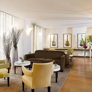 Le Colisée 3* París